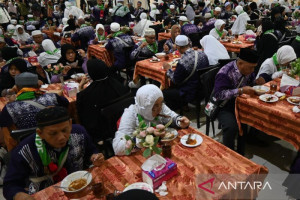 1-261-jamaah-haji-dembarkasi-banjarmasin-rata-rata-pulang