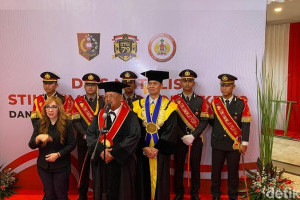 351-perwira-wisuda-s1-s3-kapolri-tekankan-integritas-melayani-masyarakat