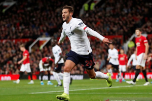 adam-lallana-umumkan-resmi-gantung-sepatu-dari-sepak-bola-profesional