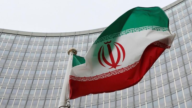 akan-ada-serangan-israel-trump-minta-semua-orang-di-teheran-mengungsi