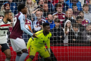 andre-onana-tegaskan-keinginan-bertahan-di-manchester-united