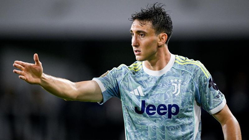 andrea-cambiaso-klarifikasi-rumor-pindah-ke-manchester-city