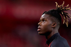 athletic-bilbao-lindungi-nico-williams-dari-serangan-suporter