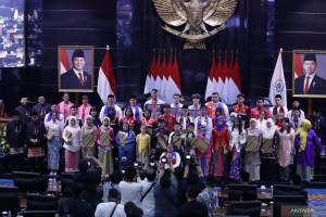 atlet-jakarta-raih-penghargaan-setelah-pecahkan-rekor-di-pon-2024