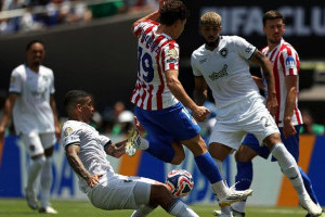 atletico-madrid-tersingkir-dari-piala-dunia-antarklub-2025-simeone-kritik-wasit