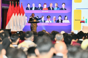 bahlil-tegaskan-daerah-berhak-atas-porsi-besar-pengelolaan-tambang-dan-hilirisasi