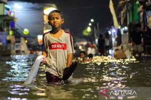 banjir-rob-kembali-rendam-pemukiman-di-muara-angke-jakarta-utara