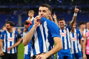 barcelona-siap-resmikan-transfer-joan-garcia-dari-espanyol