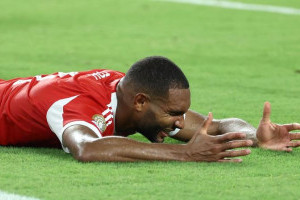 bayern-munich-menang-tipis-jonathan-tah-akui-bersalah
