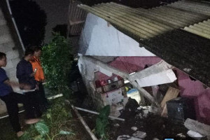 bencana-alam-di-bogor-longsor-dan-angin-kencang-sebabkan-kerusakan-rumah