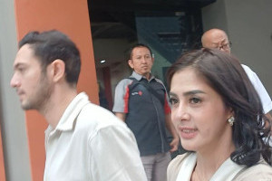 biby-alraen-lepas-hijab-rifky-balweel-tekankan-rumah-tangga-tetap-harmonis