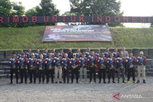 brimob-metro-jaya-gelar-kejuaraan-menembak-kapolda-cup-2025