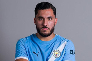 cherki-merasa-tak-pantas-dibandingkan-dengan-de-bruyne