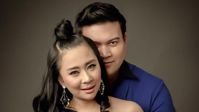 chikita-meidy-dan-indra-adhitya-bersitegang-soal-dugaan-judi-online