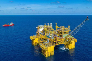 china-resmikan-operasi-penuh-ladang-gas-lepas-pantai-terbesar-di-asia