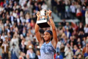 coco-gauff-gagal-keputusasaan-di-pertandingan-perdana-setelah-juara-french-open
