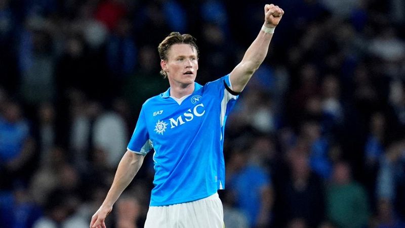 conte-tak-percaya-mctominay-pilih-gabung-napoli-tanda-sejarah-baru