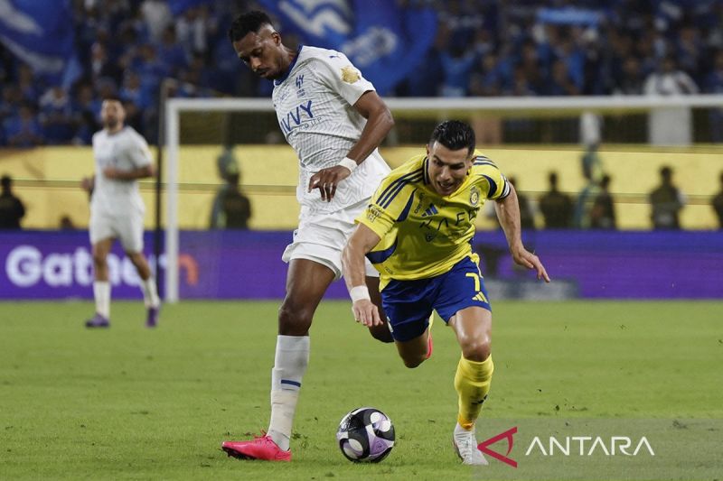 cristiano-ronaldo-perpanjang-kontrak-di-al-nassr-hingga-2027