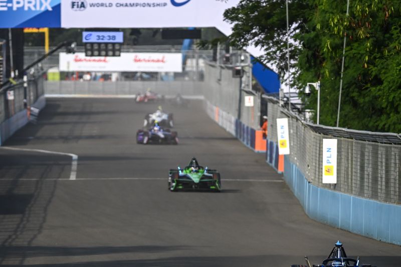 daftar-tim-dan-pembalap-di-formula-e-jakarta-2025