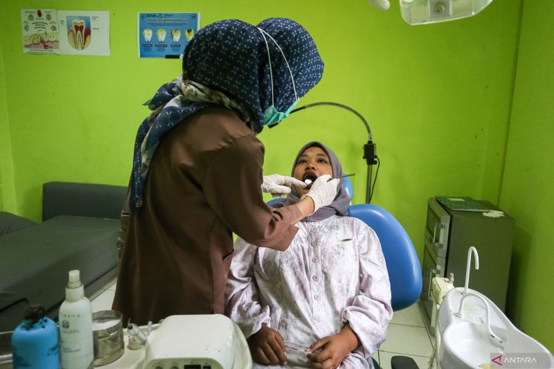 dpr-minta-pemda-masifkan-sosialisasi-program-cek-kesehatan-gratis