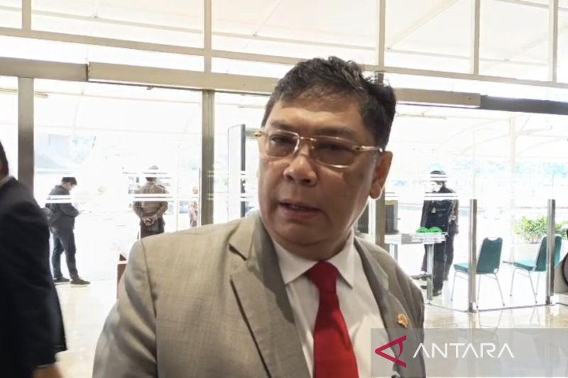 dpr-ri-terima-laporan-perekrutan-prajurit-untuk-penambahan-lima-kodam