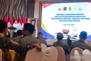 dpr-segera-bahas-naskah-ruu-kuhap-untuk-percepatan-reformasi-hukum