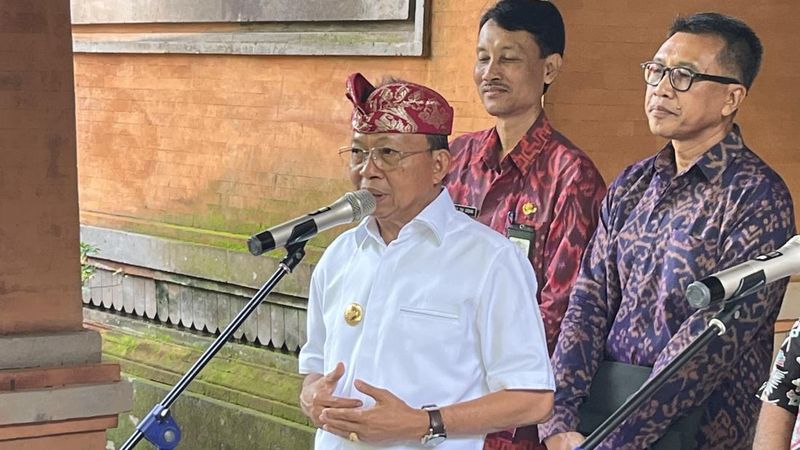 dprd-bali-dorong-legalisasi-sabung-ayam-gubernur-koster-tolak-tegas