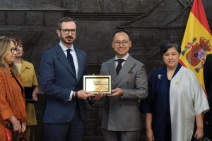 eddy-jajaki-kerja-sama-energi-terbarukan-dan-perdagangan-dengan-spanyol