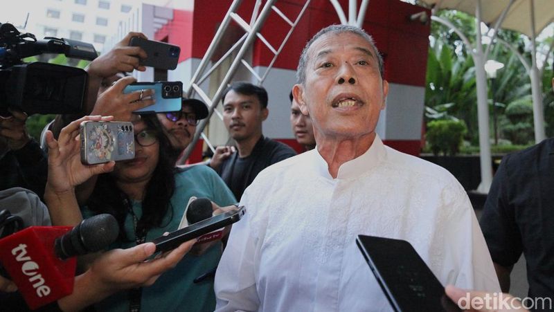 eks-ketua-dprd-jatim-kusnadi-diperiksa-kpk-terkait-kasus-dana-hibah