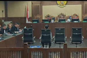 eks-menteri-bumn-sebut-tom-lembong-tak-pernah-koordinasi-soal-izin-impor-gula