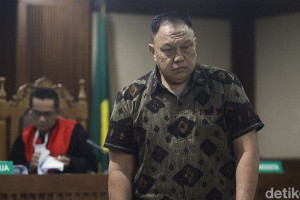 eks-prajurit-tni-divonis-15-tahun-penjara-atas-kasus-korupsi-kredit-fiktif