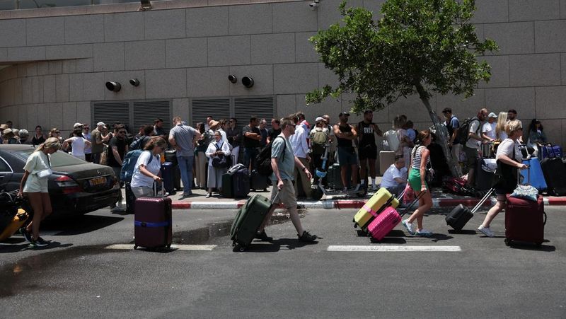 eropa-pulangkan-ratusan-warga-dari-israel-akibat-ketegangan-iran