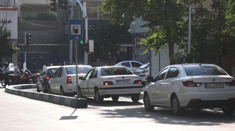 evakuasi-wni-dari-iran-dimulai-dengan-4-bus-menuju-azerbaijan