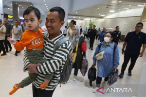 evakuasi-wni-dari-iran-sukses-gelombang-pertama-tiba-di-bandara-soekarno-hatta