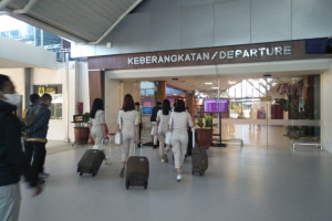 gaji-pramugari-indonesia-tahun-2025-naik-signifikan