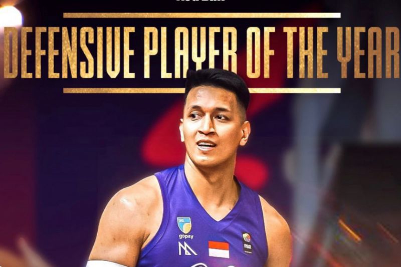 galank-gunawan-kembali-raih-gelar-defensive-player-of-the-year-di-ibl-2025