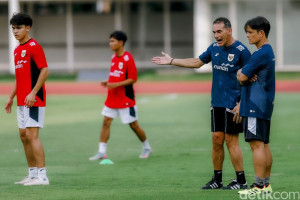 gerald-vanenburg-targetkan-juara-piala-aff-u-23-2025