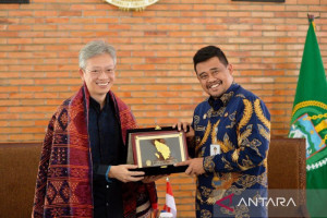 gubernur-sumut-tingkatkan-kerja-sama-pertanian-dengan-rrt