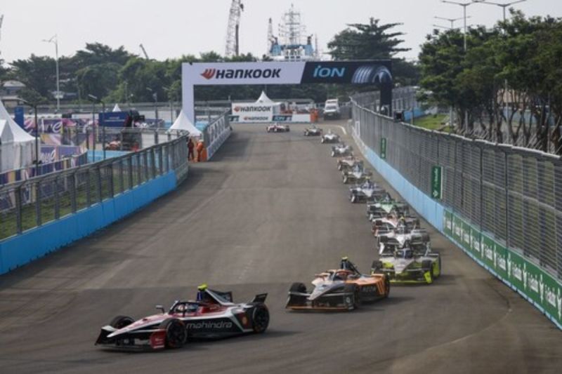 hankook-perkuat-posisinya-di-jakarta-e-prix-2025-dengan-inovasi-ban-berkinerja-tinggi