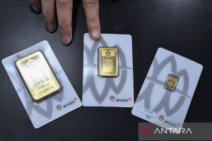 harga-emas-antam-stabil-di-rp1-942-juta-per-gram