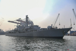 hms-richmond-kunjungi-jakarta-tingkatkan-kerja-sama-militer-inggris-indonesia