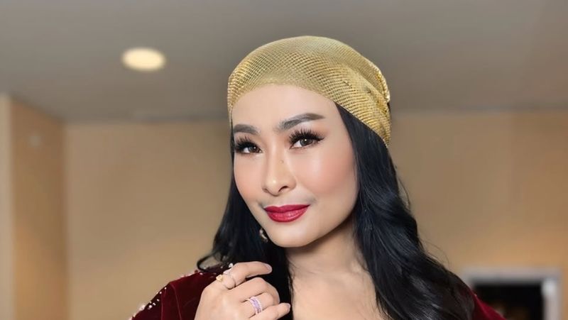 iis-dahlia-ajak-teman-artis-dpr-ri-selesaikan-masalah-royalti