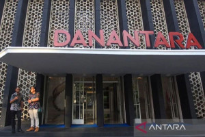 indef-konsolidasi-bumn-logistik-oleh-danantara-tingkatkan-daya-saing