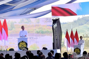 investasi-ebt-capai-rp25-triliun-di-15-provinsi-bahlil-sebut-dampak-positif