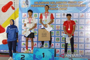 jakarta-sabet-emas-speed-junior-putra-di-kejurnas-panjat-tebing