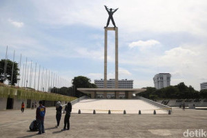 jakarta-sediakan-9-lokasi-parkir-untuk-puncak-hut-ke-498-di-taman-lapangan-banteng