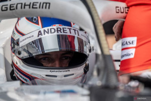 jake-dennis-keluhkan-debu-di-sirkuit-jakarta-international-e-prix