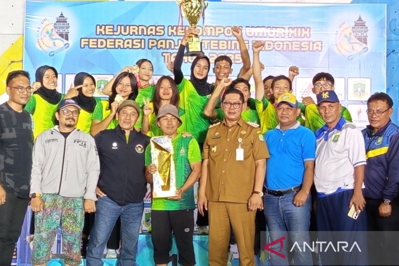 jawa-timur-raih-juara-umum-di-kejurnas-panjat-tebing-ku-xix-2025