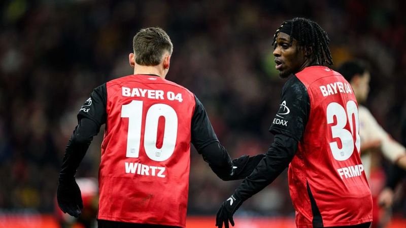 jeremie-frimpong-ajukan-ajakan-bergabung-ke-liverpool-untuk-florian-wirtz