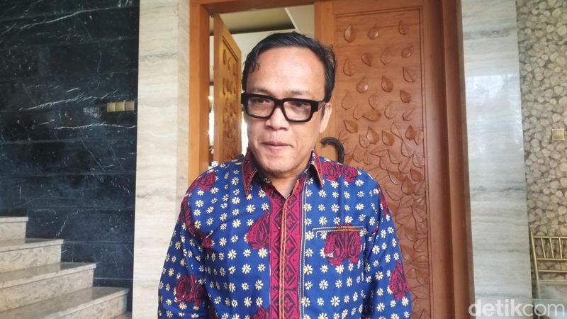 jokowi-tidak-ikut-daftar-caketum-psi-relawan-gambarkan-sosoknya-seperti-partai-yang-mandiri